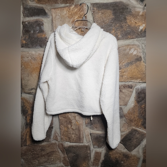 Wild fable white crop top Sherpa pullover - Picture 2 of 2